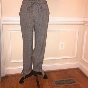 White House Black Market The Jogger